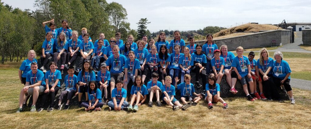 Group photo of students attending the Provincial Heritage Fair.